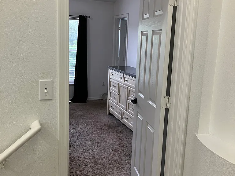 9816 Carlsdale Dr — Photo 6
