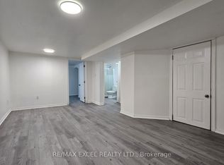 24 Sylvia St, Barrie, ON L4M 5J4