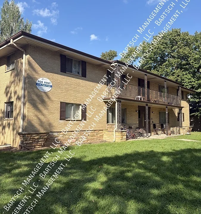 4114 W Howard Ave #4