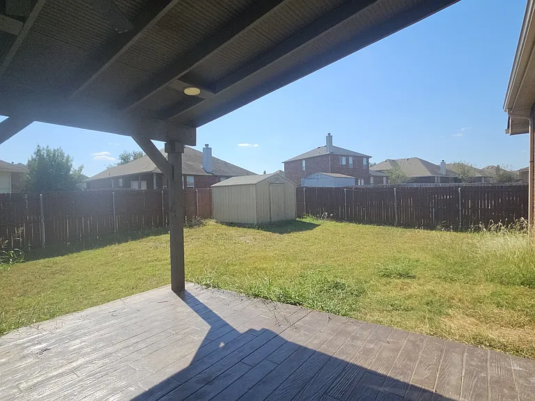 1738 Rock Ridge Dr — Photo 4