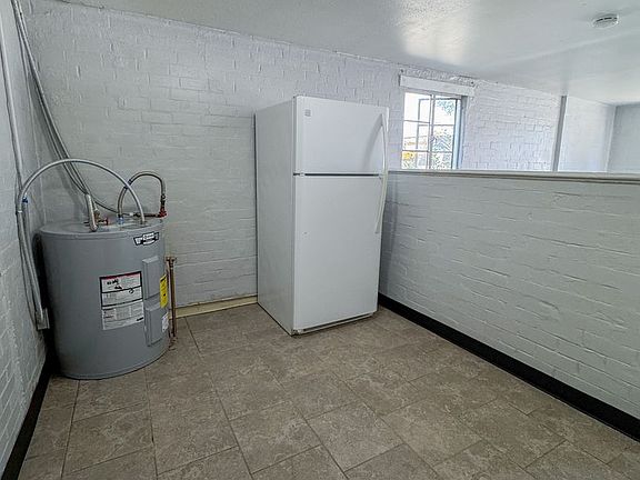 4th image of 1216 N Gould St #1/2