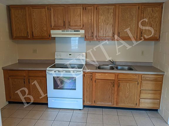 2nd image of 105 Greensburg St #2