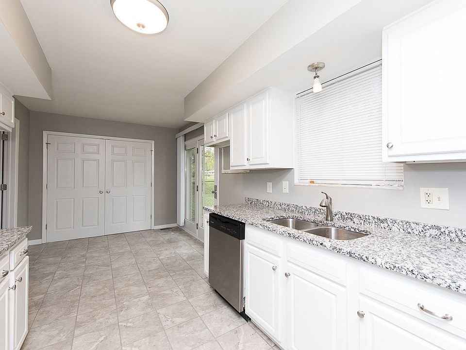 1st image of 654 Russell Lake West Dr
