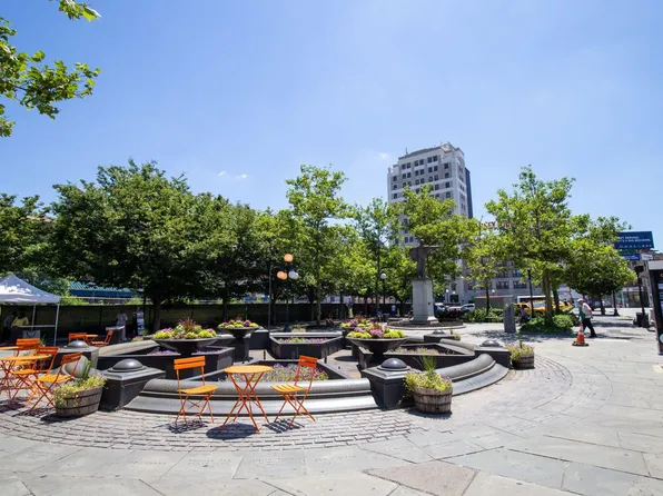 880 Bergen Avenue image 17 of 19