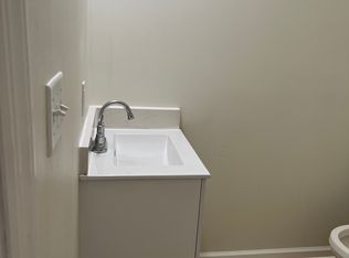 317 N 2nd St, Camden, NJ 08102