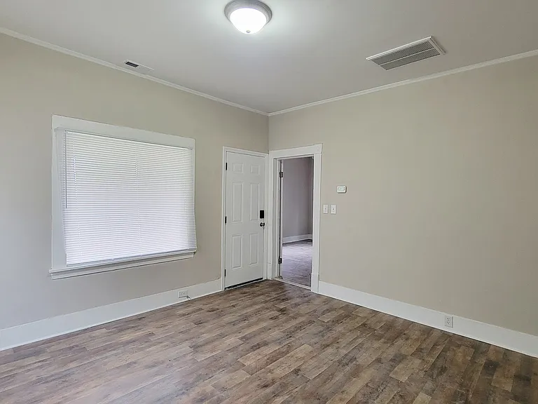 1230 Tank Ct — Photo 7