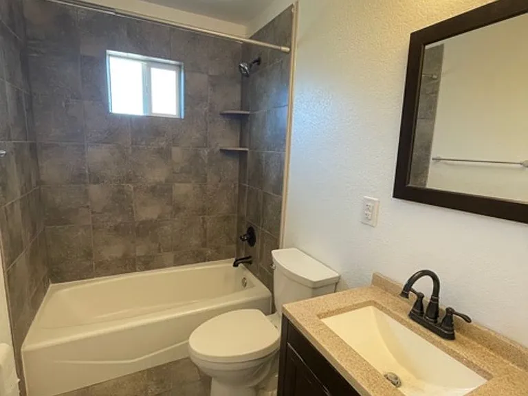 6801 E. Cheery Lynn Rd — Photo 7