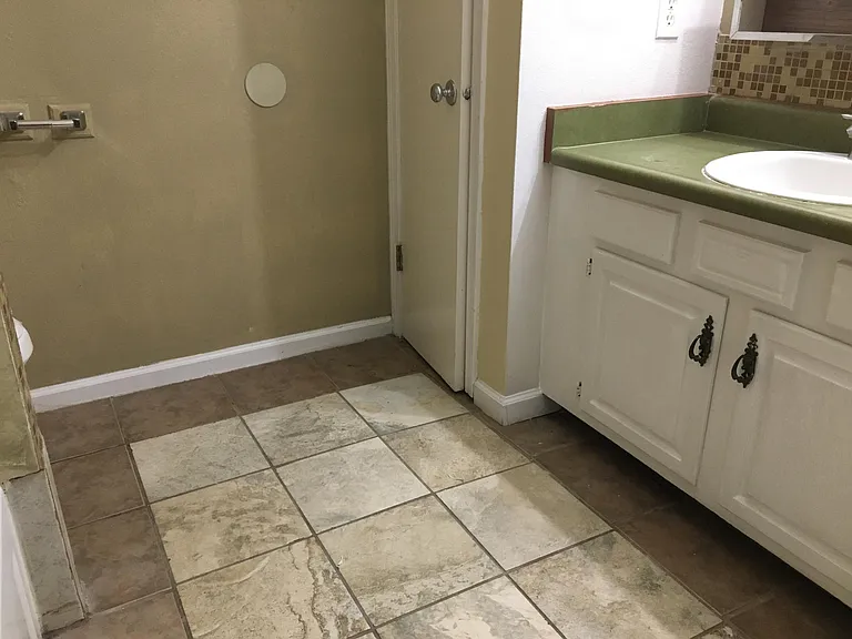 3216 Delaware Ave #C — Photo 5
