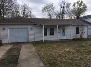 208 Pinewood Dr, Columbia, MO 65203