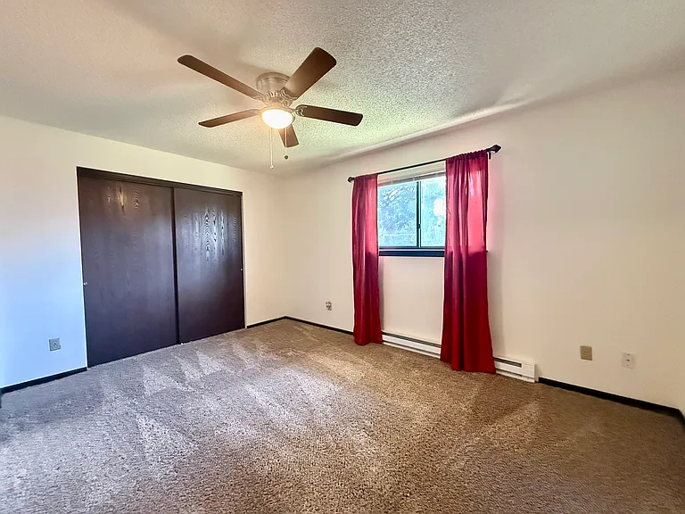 114 Juniper Pl #D — Photo 6