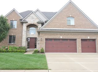 45599 Pentwater Dr, Macomb, MI 48044