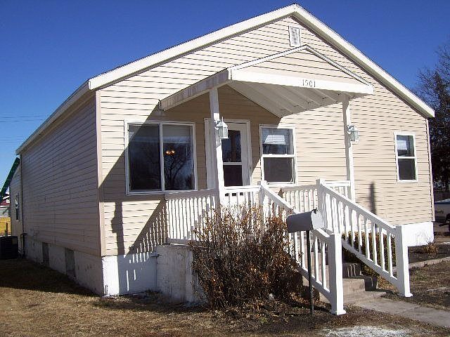 1st image of 1501 E 2nd St