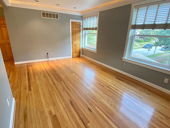 4th image of 4926 Tholozan Ave #2F
