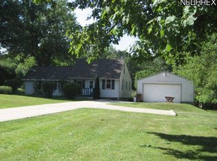 3036 Woodland Rd, Akron, OH 44312