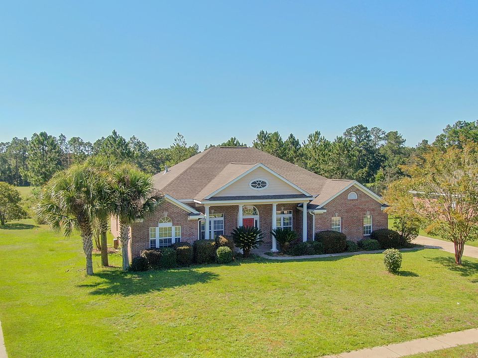 1st image of 317 Club House Dr W