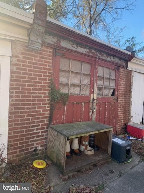1st image of 316 E Clarkson Ave #4