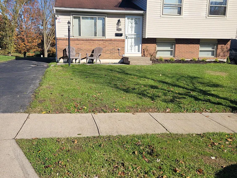 2564 Bethesda Ave — Photo 1