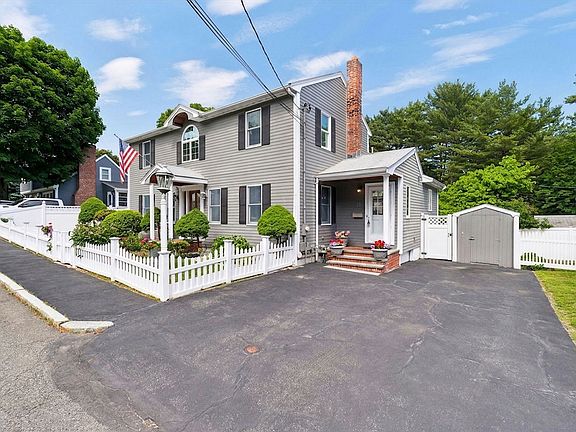 2nd image of 42 Woodland Rd