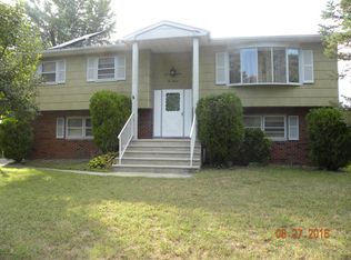 1020 Pacific Ave, Beachwood, NJ
