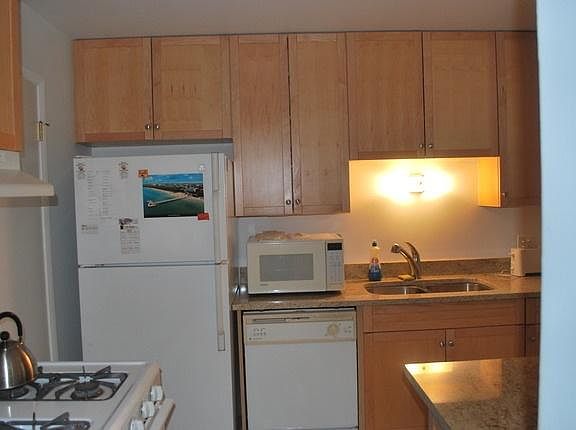 4th image of 456 Thornhill Ln APT C1