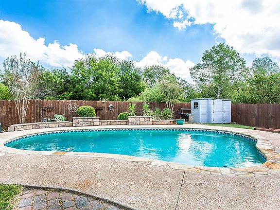 3rd image of 1501 Spinnaker Way