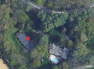 24 Overlook Drive, New Canaan, CT 06840