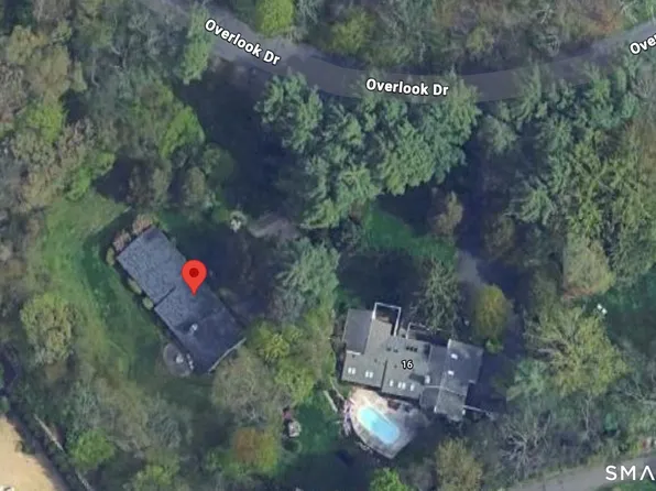 24 Overlook Drive, New Canaan, CT 06840