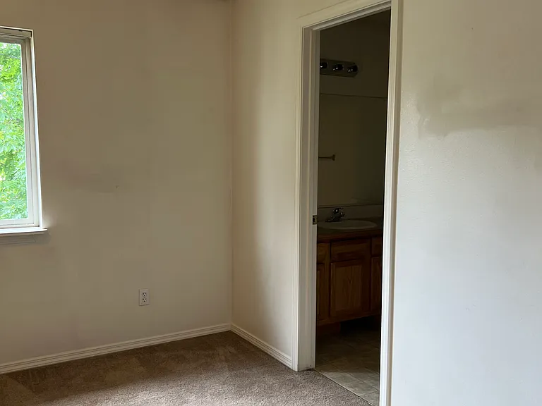 1505-1519 W Hyacinth Ln — Photo 25