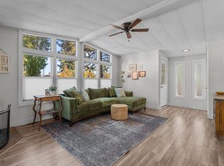 61099 Chuckanut Dr, Bend, OR 97702