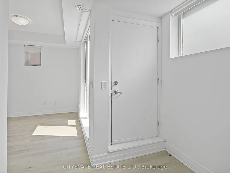 370 Wallace Ave #501 — Photo 11