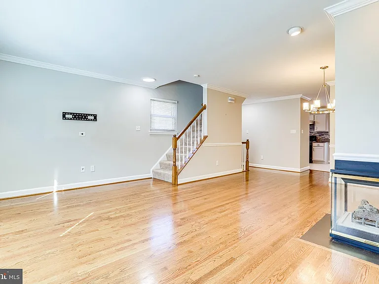 1706 S Edgewood St — Photo 16