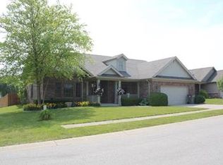 65 Clear Spring Ln, Trafalgar, IN 46181