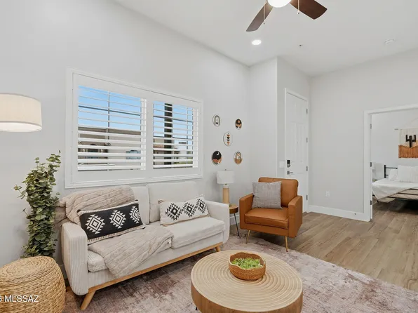 2022 E River Rd Unit 201, Tucson, AZ 85718