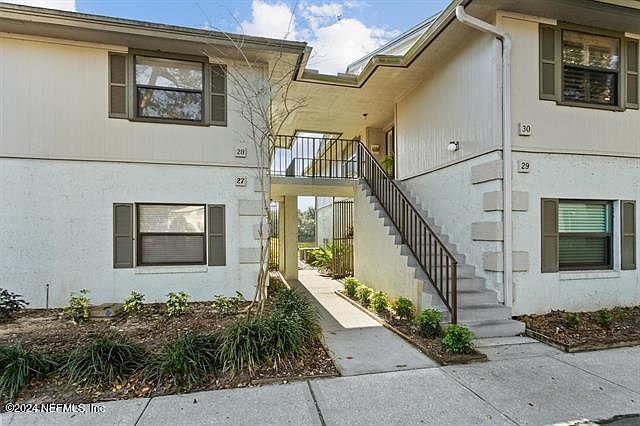 1st image of 28 ALEDO Court