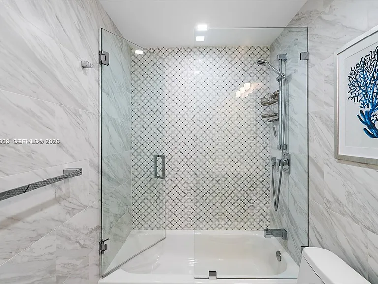 5055 Collins Ave #10H — Photo 6