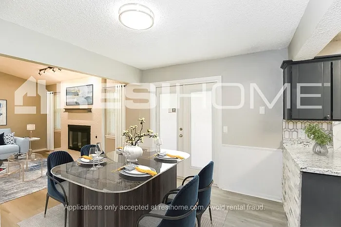2329 SW 103rd Ter — Photo 4