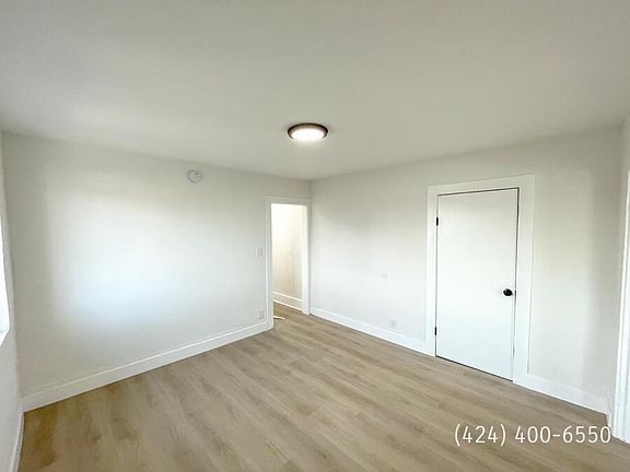 3rd image of 11130 1/2 S Budlong Ave #11130.5