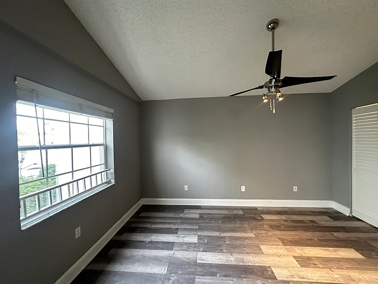 2871 N Oakland Forest Dr #308 — Photo 27