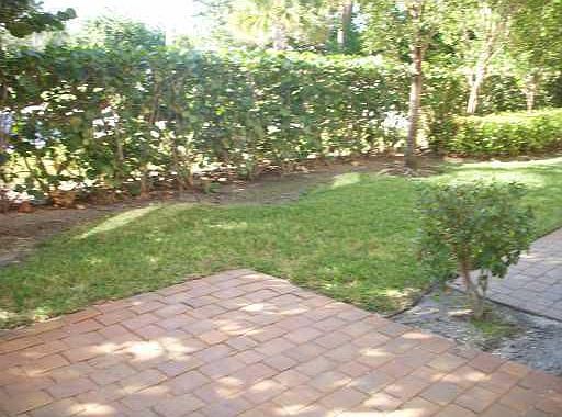 4th image of 3014 N Evergreen Cir