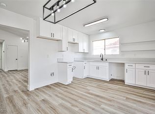 8504 Manalang Rd, Las Vegas, NV 89123