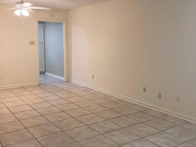 2134 Metairie Rd #106 — Photo 2