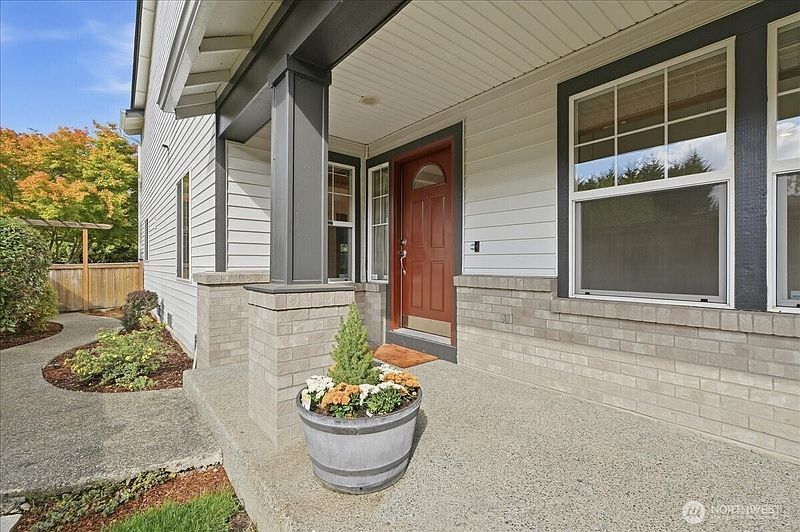 3rd image of 36009 9th Court SW