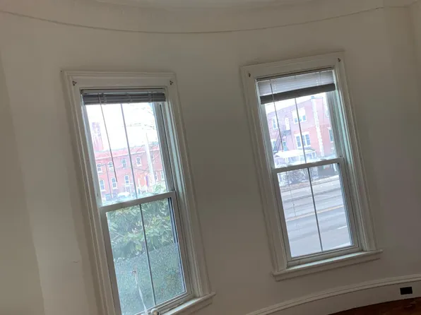 30 Court St #1, Keene, NH 03431