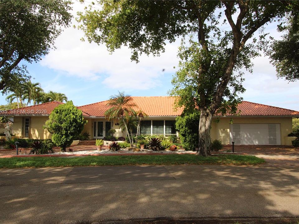 1st image of 15800 Kingsmoor Way