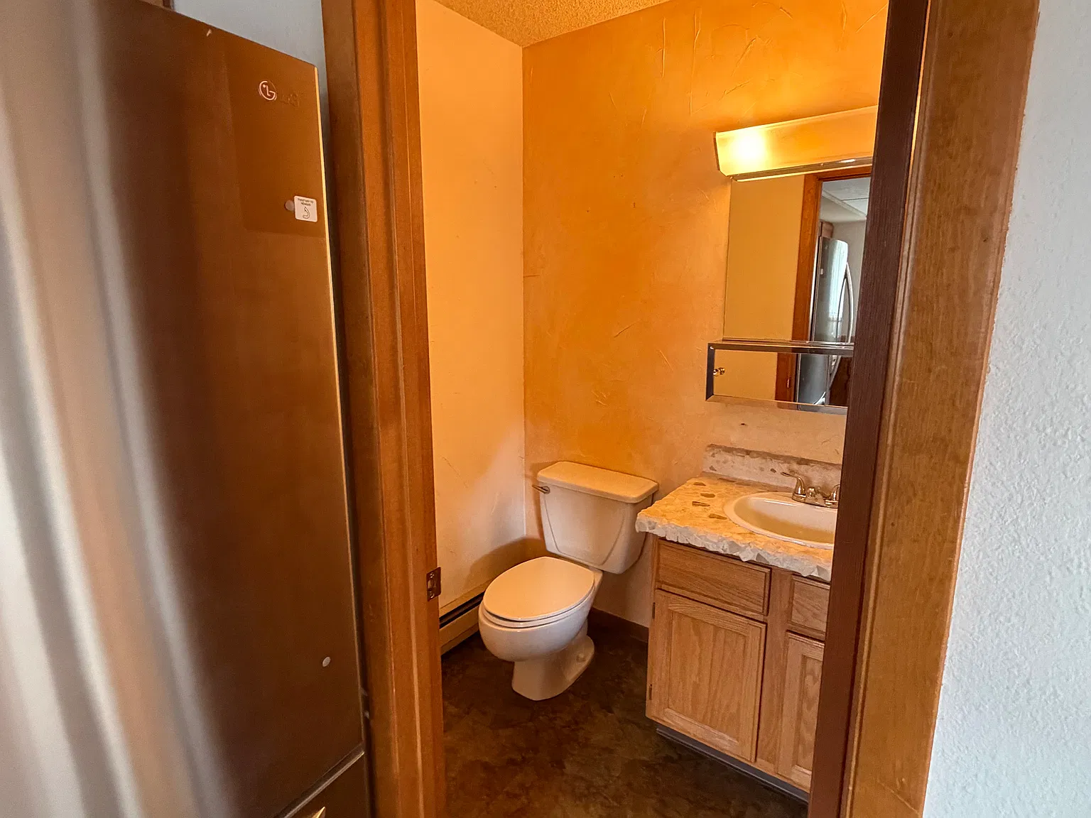 3 bed, 2.5 bath, 1600 sqft, $2,400 — Photo 2
