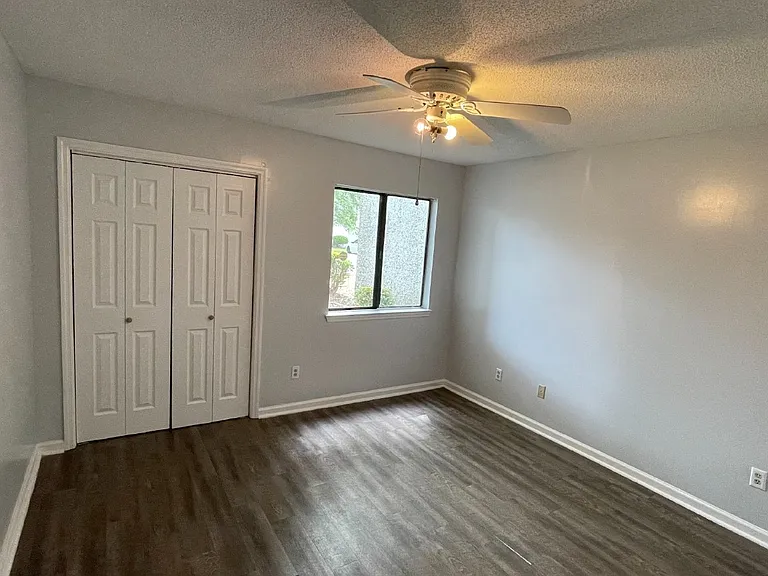 910 Brett Dr #21 — Photo 8