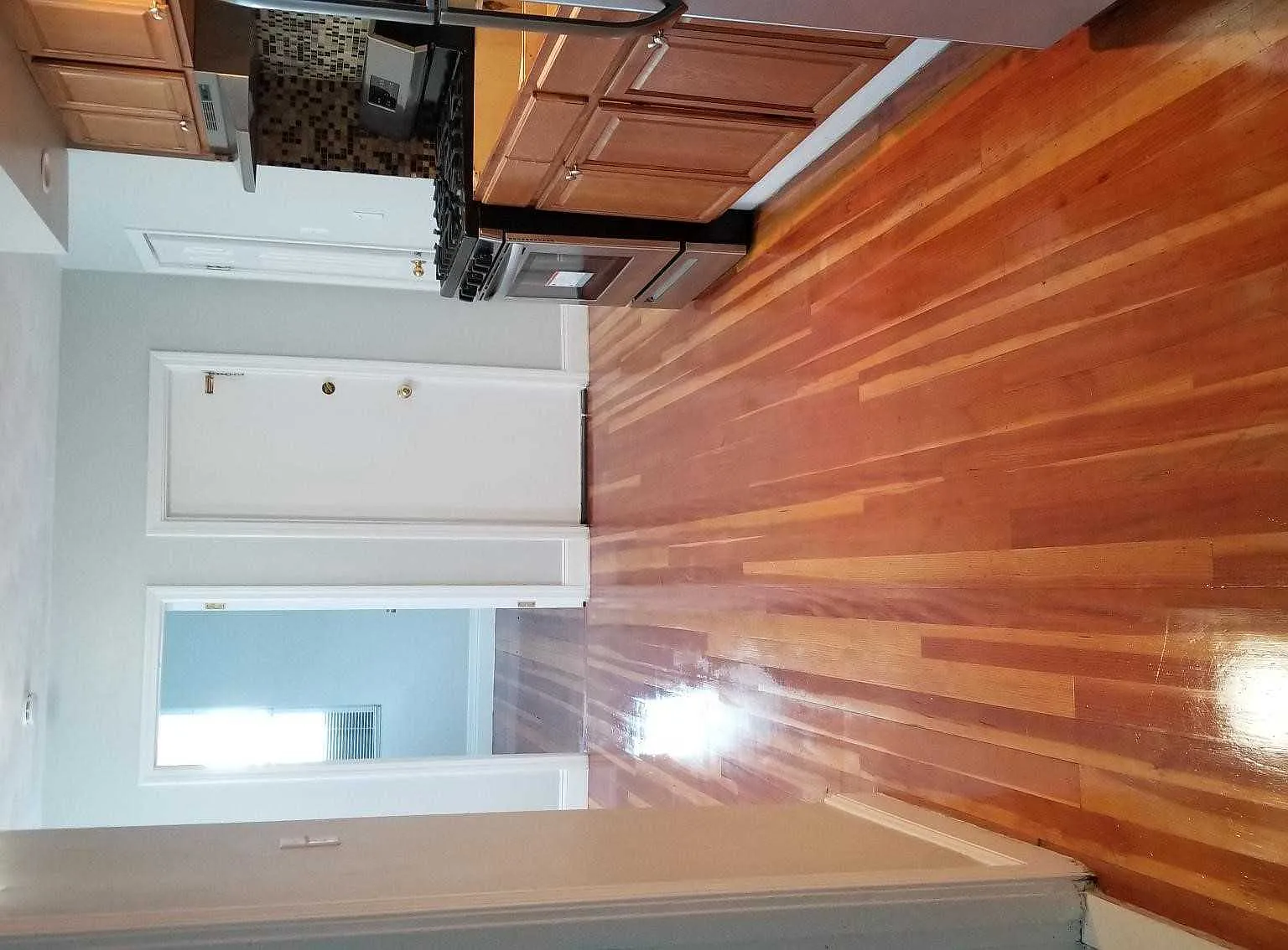 3 bed, $2,900 — Photo 2