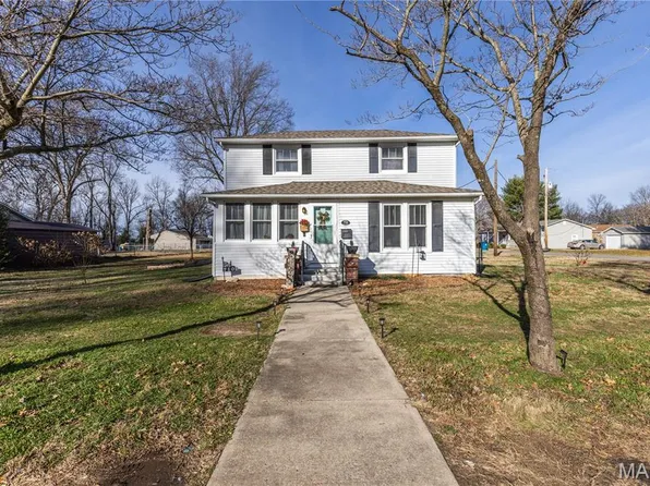 710 Sherman St, Charleston, MO 63834