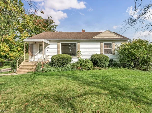 3965 Grafton Rd, Brunswick, OH 44212
