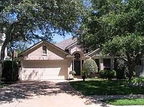 1st image of 2109 Lobelia Dr